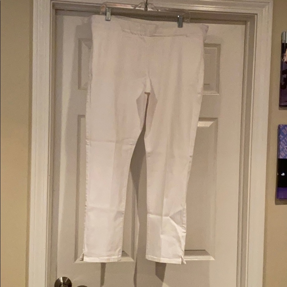 NYDJ size 12 pull up white ankle length jeans $28